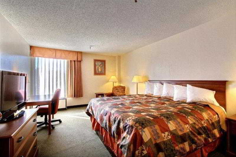 فندق دايز إن آند سويتس باي ويندام ماونت بليزانت الغرفة الصورة